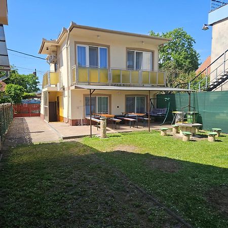 ADA 2 Apartmanház Hajdúszoboszló Exterior foto