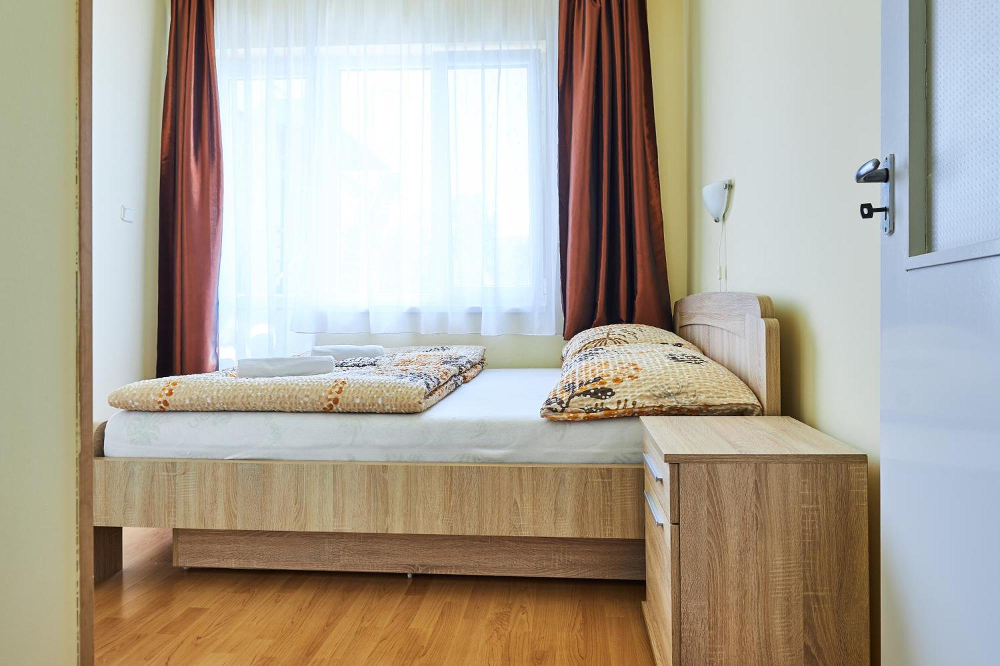 ADA 2 Apartmanház Hajdúszoboszló Exterior foto