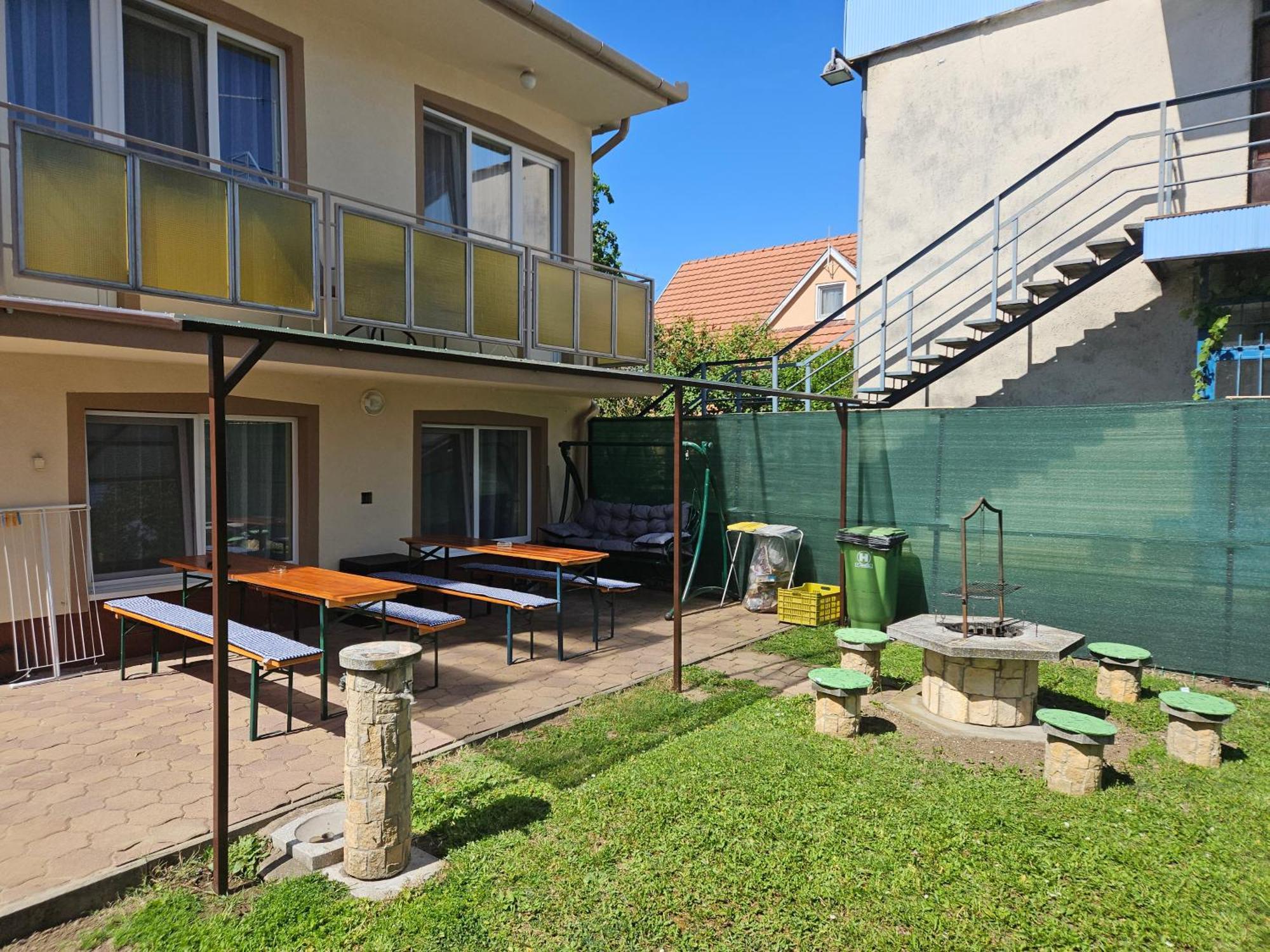 ADA 2 Apartmanház Hajdúszoboszló Exterior foto