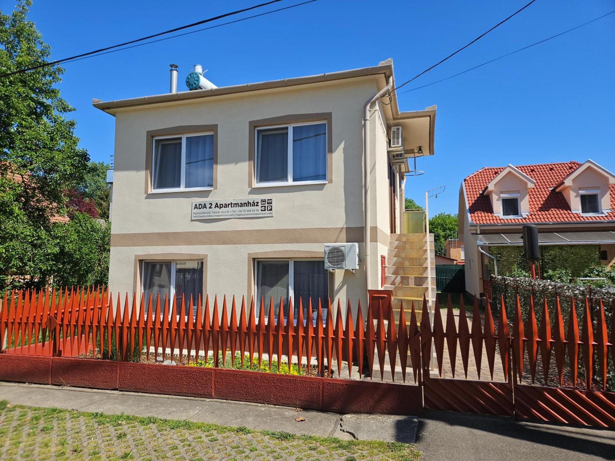 ADA 2 Apartmanház Hajdúszoboszló Exterior foto